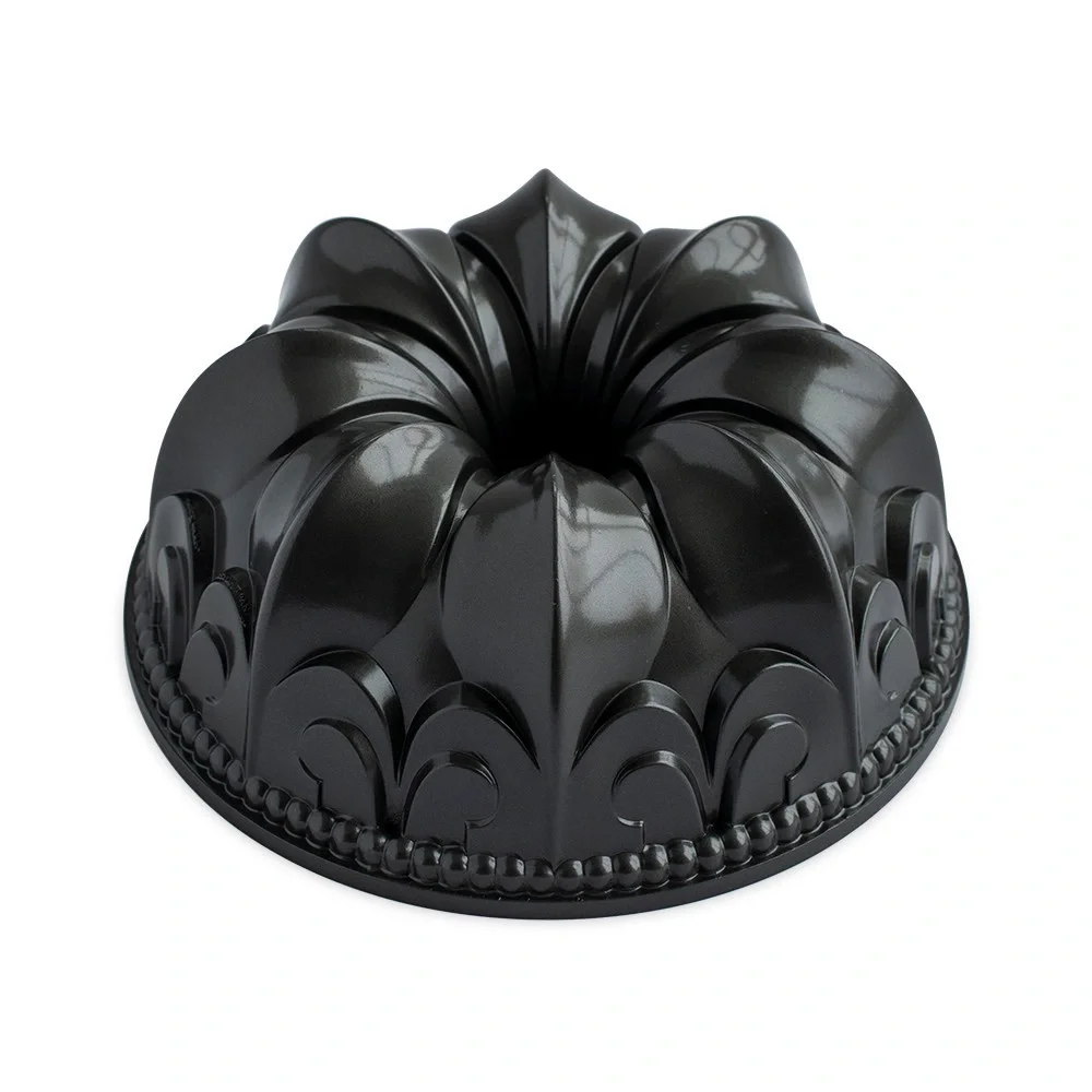 Nordic Ware Fleur De Lis.Bundt cake pan